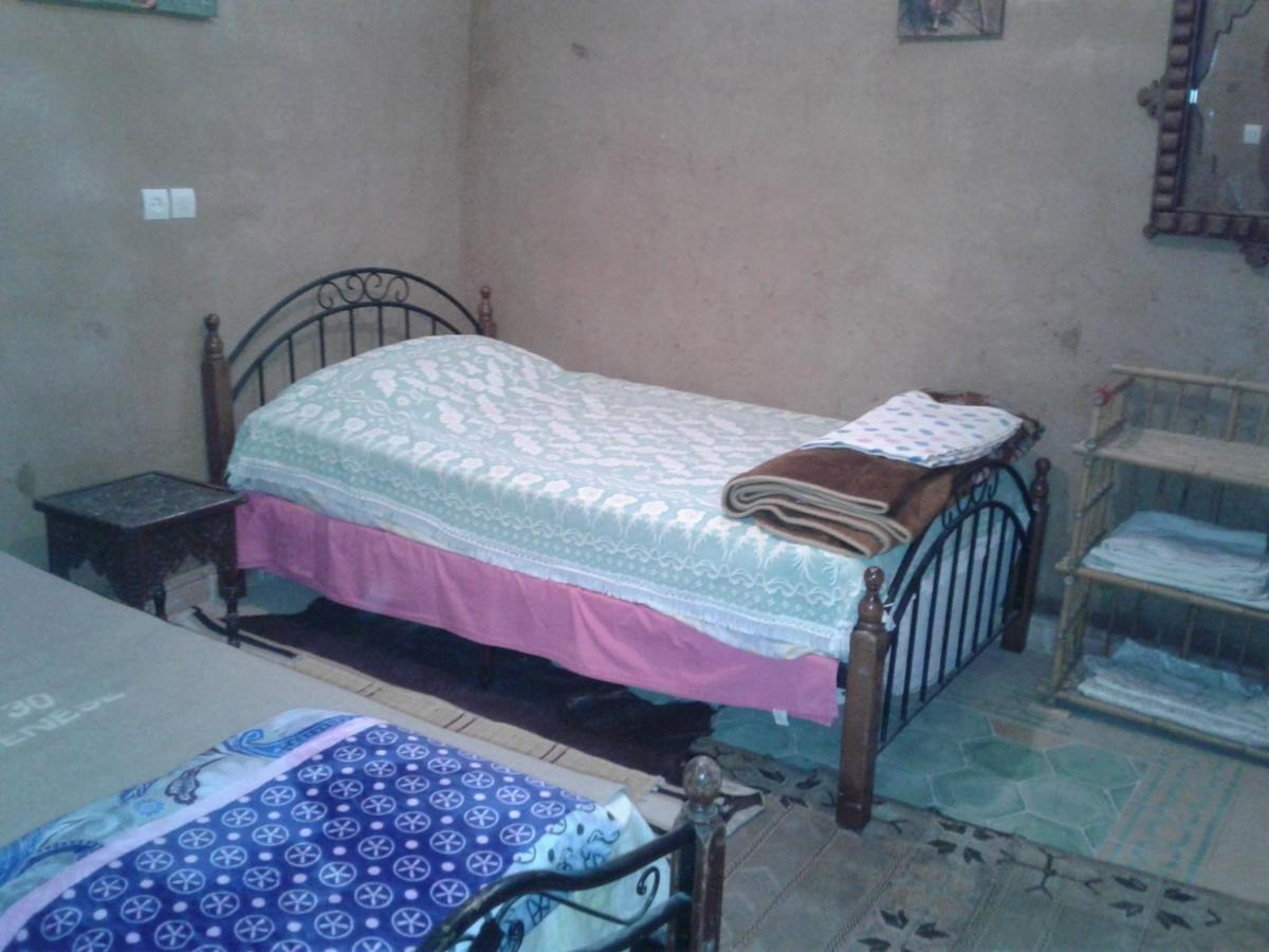 Maison D Hotes Tioute Chez Abdelmajid Екстер'єр фото