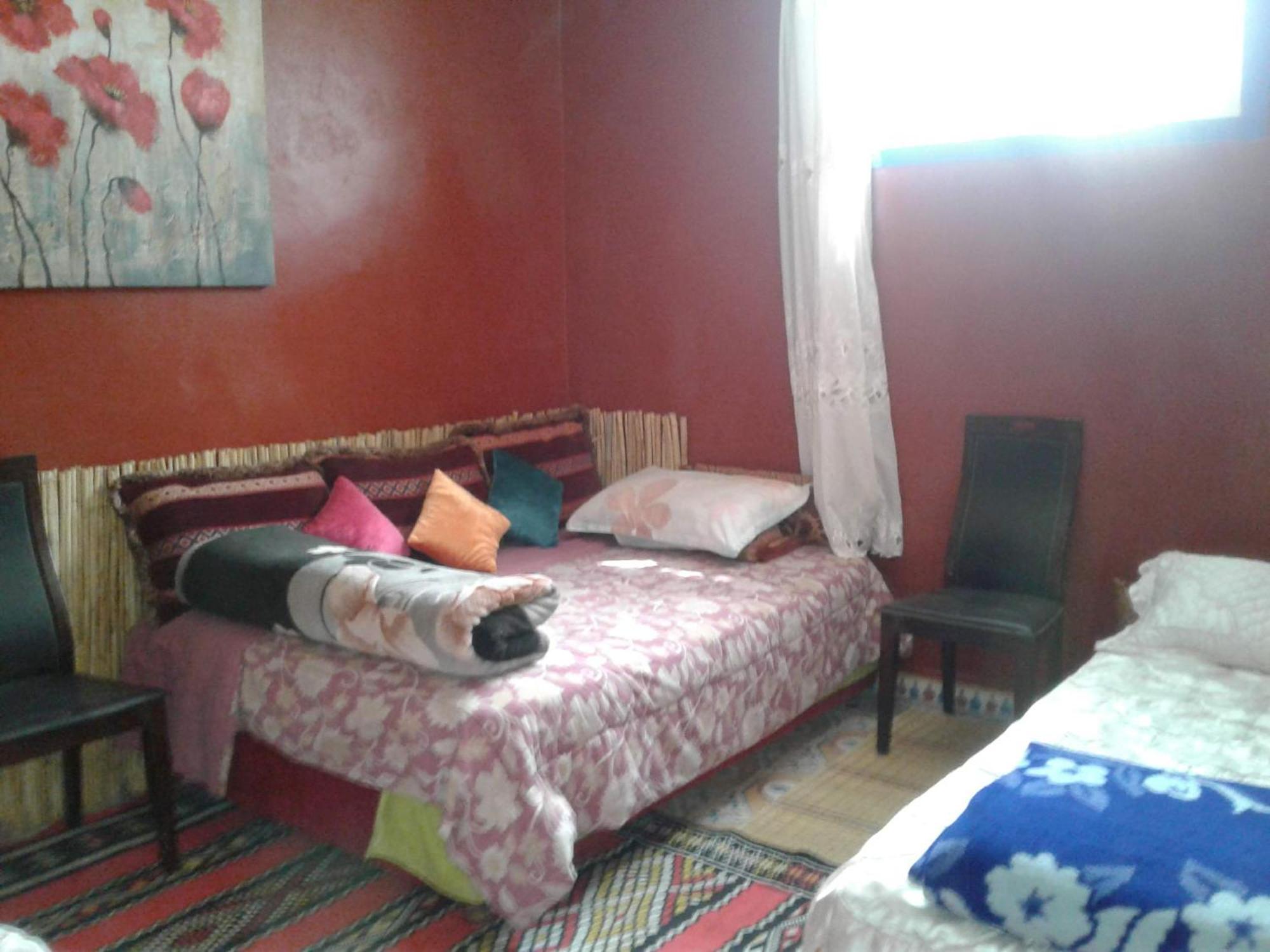 Maison D Hotes Tioute Chez Abdelmajid Екстер'єр фото